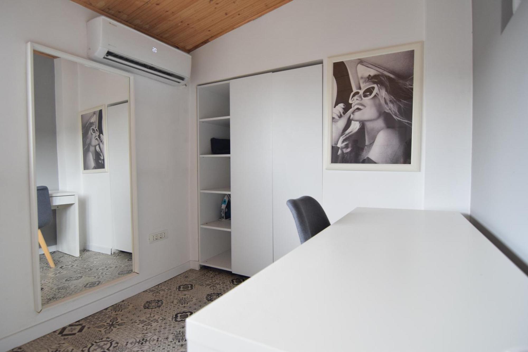 Studio In The Old City Bucureşti Ngoại thất bức ảnh