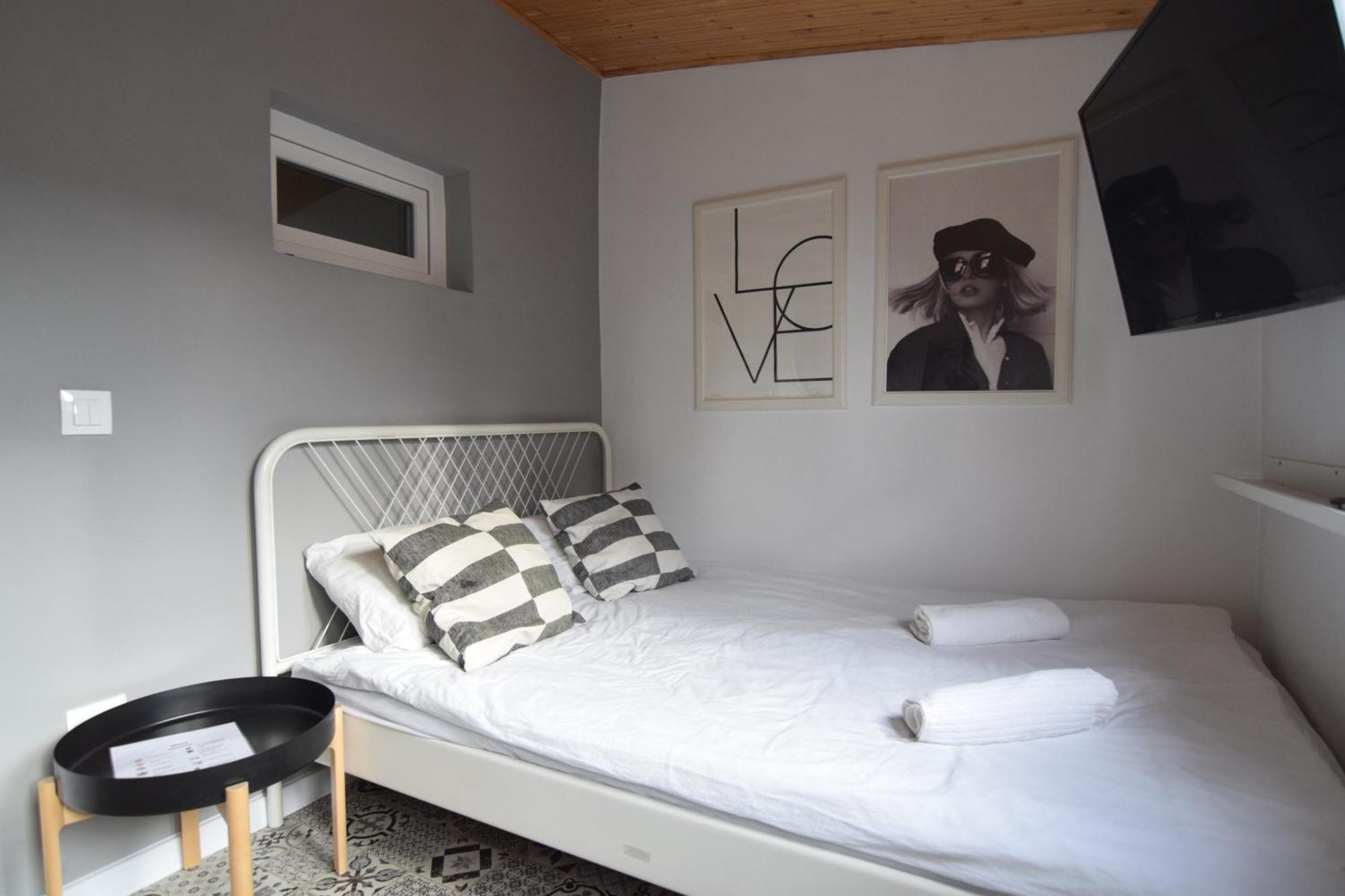 Studio In The Old City Bucureşti Ngoại thất bức ảnh