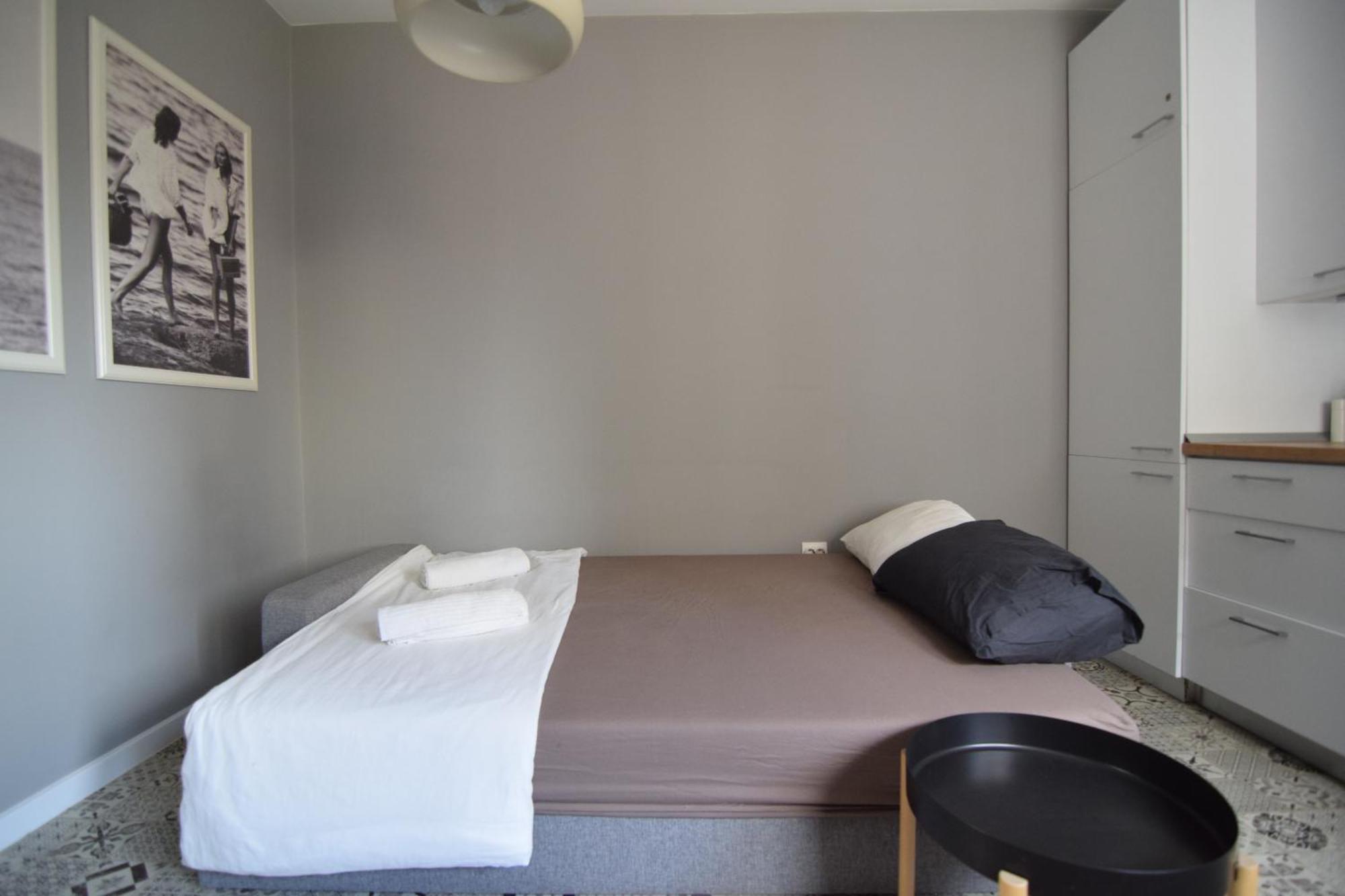 Studio In The Old City Bucureşti Ngoại thất bức ảnh