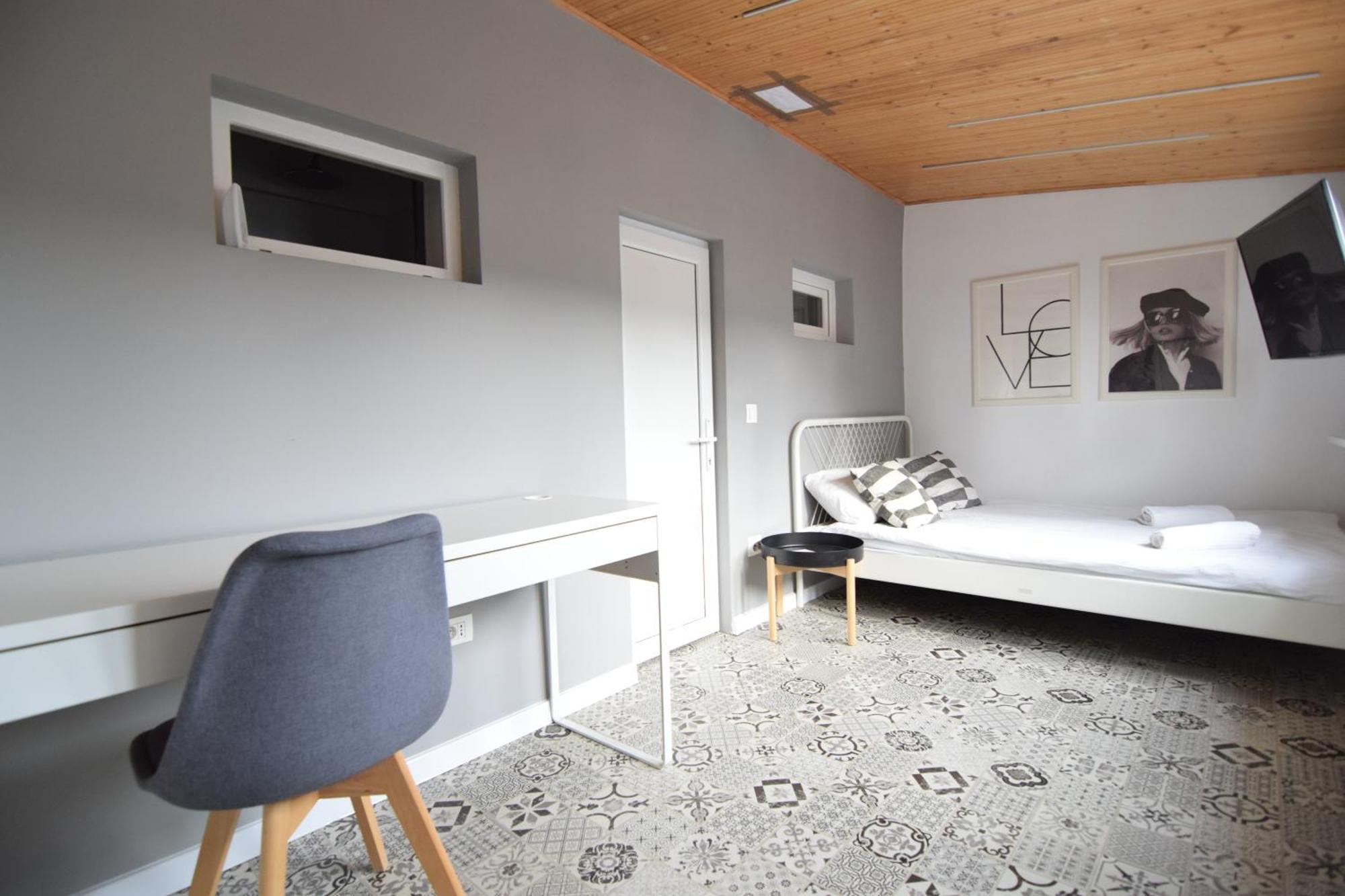 Studio In The Old City Bucureşti Ngoại thất bức ảnh